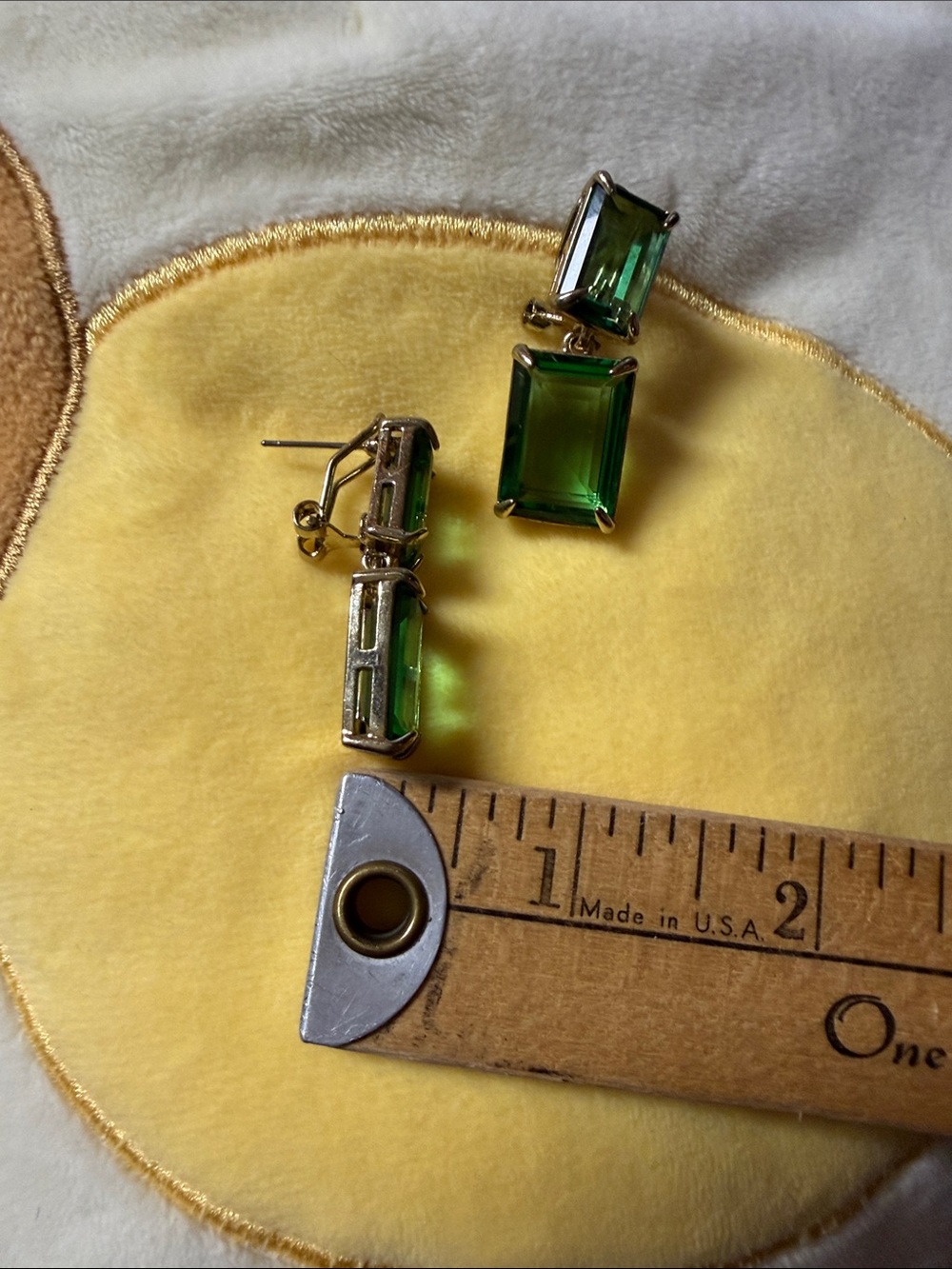 Heidi Daus Deep Green Rectangular Swarovski Drop Earrings - Picture 6 of 9